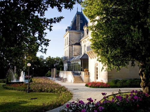 Chateau De Mirambeau