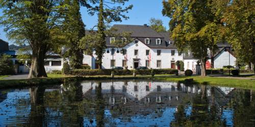 German Castle Hotels - Here are some suggestions for cheap German castle hotel for less than EUR 100 per night