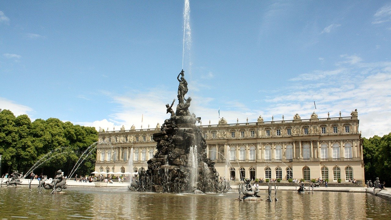 Fountain in front of the Herrenchiemsee Palace
